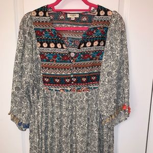 Boutique tunic top!